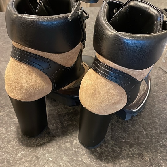 Louis Vuitton Combat Boots - Picture 4 of 9
